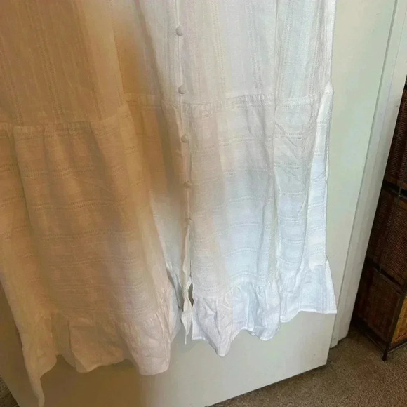 Maxi White Splendid Sleeveless Dress - Picture 4 of 6